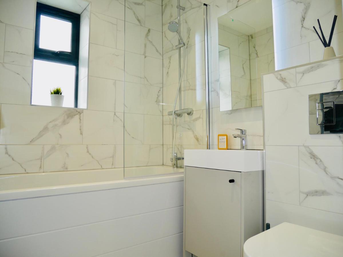 Beautiful Brand New Apartment Near The Beach Bornemouth Extérieur photo